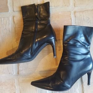 Gucci Pointed-toe Ankle Boot